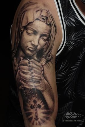 First session on this Virgin Mary themed sleeve I started.