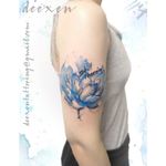 Still Learning ➡️Contact: deexentattooing@gmail.com 🧘‍♀️Merci Pauline! . . . #flowerwatercolor #watercolortattoos #bluetattoo #bluelotustattoo #lotusflowers #lotusesprit #tatouagefemme #tatouagefleur #tatouages #watercolortattoo #lotusflower #crayonné #lotusbleu #tatouageparis #lotustattoo #tatouagefrance #tattoosketch #lotusflowertattoo #tattoos #deexen #deexentattooing 