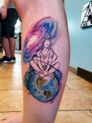 " i dwell in possibility..." So much fun to tattoo. Such an amazing young lady who sat incredibly well! #possibilities #wholeworld #galaxy #dreamer #ontopoftheworld #watercolortattoo #dreamer #travels #sketchytattoo #pnwtattooartist #pnwlife #pnw #pdxtattoo #pdx #oregontattooartist #oregon #vancouvertattoo #traveler #oregoncitytattooartist