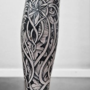 Freehand leg tattoo, detail