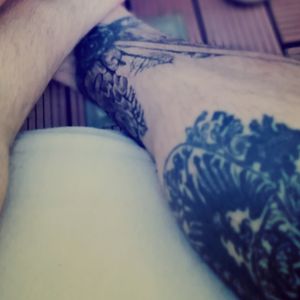 Three Tattoos, two of them are old.Only the Exterstones are new, they are the start of my Projekt "getwodanonthatleg" 
