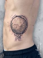 Atlas, Man holding the world on his shoulders, rising again much stronger 💪🏼 Thank you @antonielokhorst for trusting me in your first tattoo ❤️🙏🏽 and looking forward to meet you for future projects! #atlastattoo #atlas #manholdingtheworld #risingagain #Graphictattoos #graphictattoostyle #graphictattoo #hossam_hysteria #tattoohysteria #tattoohysteriaamsterdam #tattoo  #amsterdam #amsterdamtattoo #tattooamsterdam #amsterdamtattooartists #amsterdamtattooshop #amsterdamtattoostudio #amsterdamtattooing  #hysteriatattooamsterdam #tattrx #inkedlife