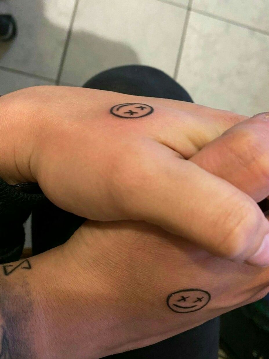 Smiley Tattoo | Temporary Tattoos - minink