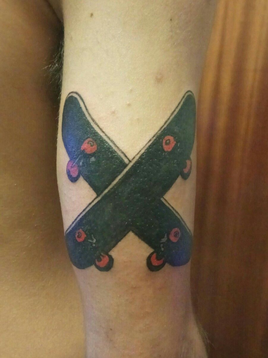 Vinicius Wang Tattoos | Skateboard tattoo, Skate tattoo, Skater tattoos
