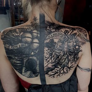 In progress new session on this back project inspired by the absolute master Albrecth Dürer and Herman Hesse concept of the duality of human nature... Left side healed...Right side fresh #inprogresstattoo #inspiration #linework #blackwork #blacktattoo #tattoo #tattooartist #art #darkart #darkartists #darkart_collective #btattooing #picoftheday #tattoolife #inked #blackmetal #dark_art_culture #tattrx #tätowierung #goodvibes #tfl #berlin #tattoodo #berlintattooartist #italiantattooartist #kwadron #apocalypsetattoo ... more 