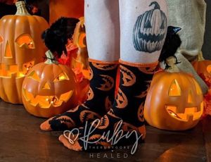 Healed dotwork pumpkin 🎃 #pumpkin #halloween #spooky #dotwork #etching #illustrative #linework #fineline #delicate #nature #surrealism #realistic #blackwork #blackandgray #idea #design #drawing #sketch #flashhttp://www.therubygore.com