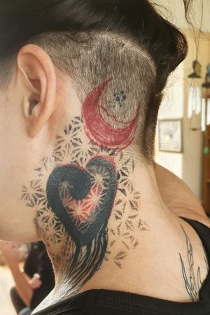 Finally got it sorted. My new addition. Finished my neck tatoo. Done by Blvck Quill at Black Angel Ink in Dagenham, Essex, England. I'm so happy and can't wait for him to finish the rest of my neck in the same style. I even had my head shaved to show it off and to make it easier for my next session on the other side. Watch this space.#contemporarytattoo #blsckwork #trashpolka #heart #moon #dotwork #moon #undertheredmoon