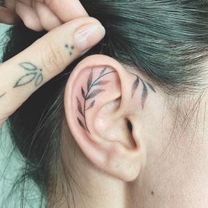 Handpoked ear 🌿