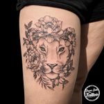 #lioness #lionesstattoo #whipshading #tattooart #tattooartist #czechtattoo #linetattoo #flowertattoo
