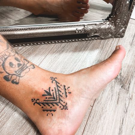 Flash tattoo