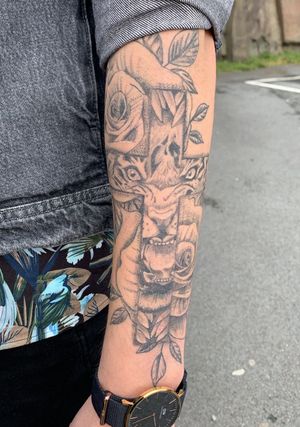Tiger/cross i did a while back. Fully healed photo