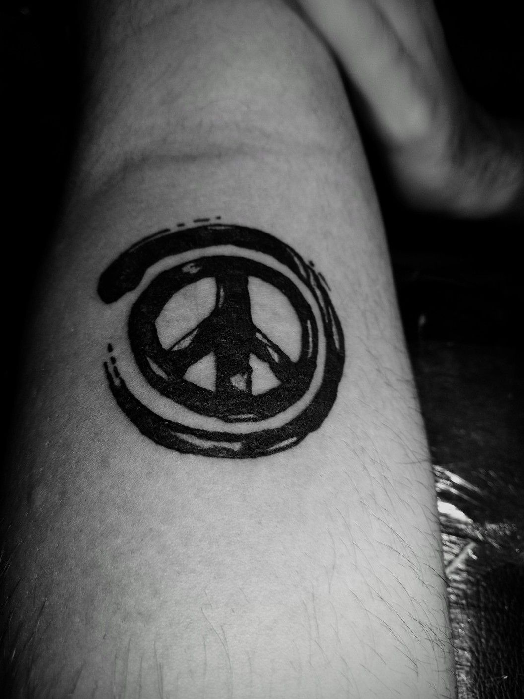 Peace Symbol Temporary Tattoo - Set of 3 – Tatteco
