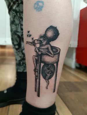 One of Hieronymous Boschs many characters. This one is from his magnificent painting "the garden of earthly delights'". Love doing dotwork and surreal pieces. 