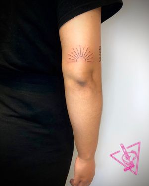 Hand Poked Sunrise Tattoo by Pokeyhontas @ KTREW Tattoo - Birmingham, UK #tattoos #stickandpoketattoos #suntattoos #birmingham #stickandpoke