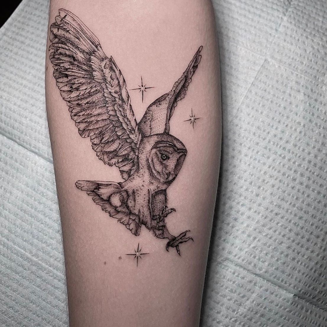 barn owl flying tattoo
