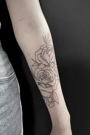 #flowers#rose#tattoo#nyctattll#linework