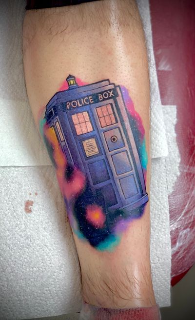 #tardis #doctorwho #thedoctor #scifi #galaxy #colour