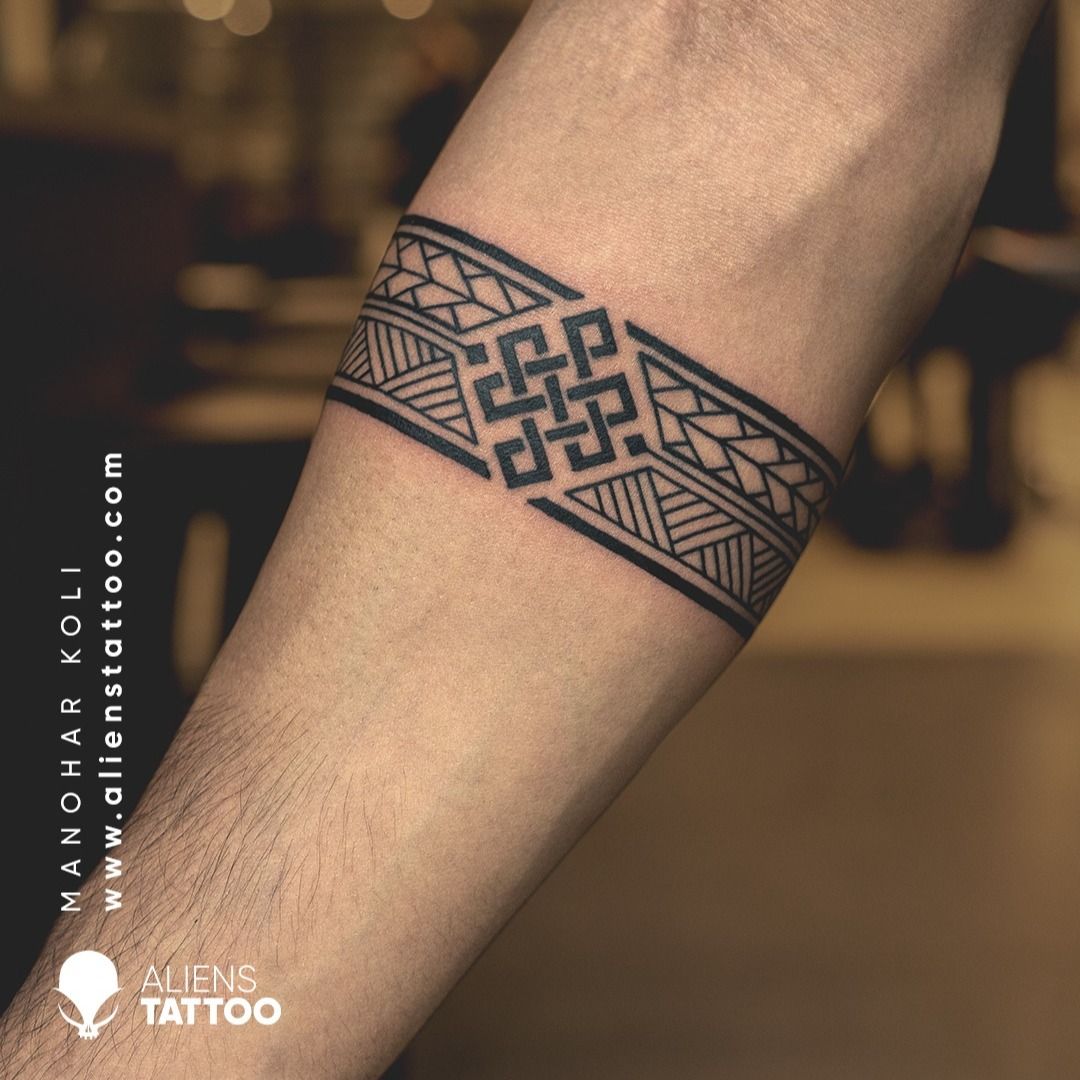 Discover 73+ armband tattoo for boys super hot - thtantai2