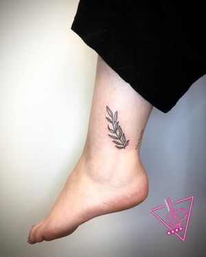 Hand Poked Leaf Sprig Tattoo by Pokeyhontas @ KTREW Tattoo - Birmingham, UK #handpoked #tattoos #ankle #leafsprig #birminghamuk #planttattoo