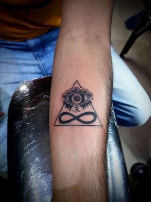 Illuminati Infinity. #meerut #getinkD #getinked #inkedmag #tattoodo #inkbox #tat #tuesday #love #work #tattoo #body #art #artist #tattoosofinstagram #instagramtattoos #instagood #instamood #instagram #follow #inkaddict #illuminati #illuminatitattoo #infinity #infinitytattoo #tattooideas #tattoosociety #tattooworld #tattoolifestyle #likeforlikes