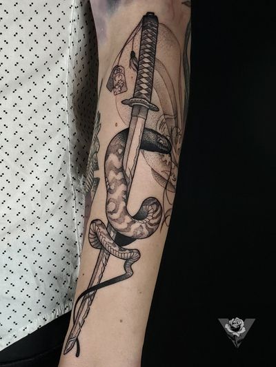 Snake and sword #samurai #samuraisword #sword #katana #anime #snake #dark #evil #blackwork 