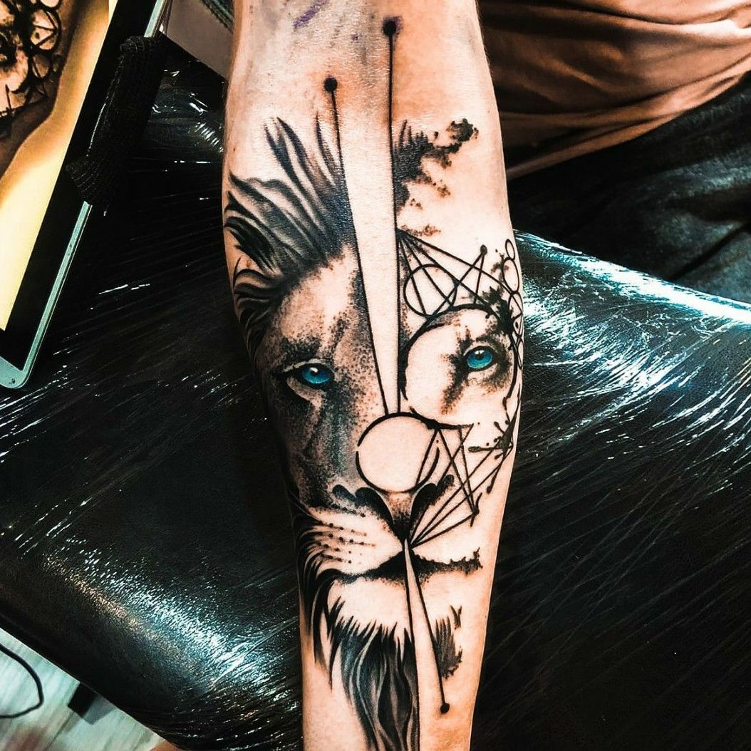 Lion in the Cross tattoo by Felipe Mello | Post 18185