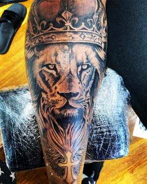 GKunny Tattoo Black and Gray Tattoo King of the jungle 👑👑 Lion realistic 🦁🦁