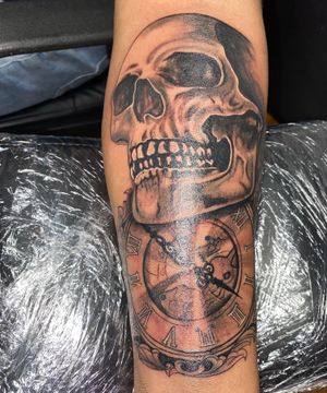 GKunny Tattoo Black and Gray Tattoo Skull pocket watch Tattoo