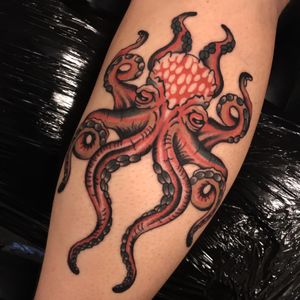 🐙 dm me for questions or bookings                                            instergram: rose_hsueh                                                                 #traditional_tattoo #boldwillhold #tatuering #södermalm #eurotradtattoo #bright_and_bold #oldlines #tradwork #oldworkers #stockholmtattooartist #刺青