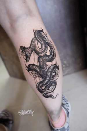 Fantastic snake tattoo done by our Blackwork artist Flavia. #blackwork #snaketattoo #snake #tattoo #london #londontattoo #tooting #besttattoo #bestink