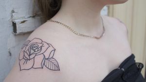 Traditional simple roses - one on each shoulder. #rose #traditional #oldschool #simpleroses #classictattoos #boldlines