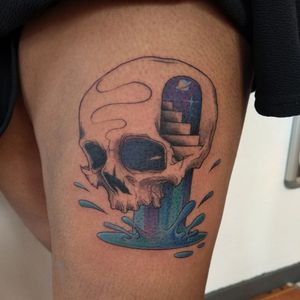 Colorful trippy skull on upper thigh