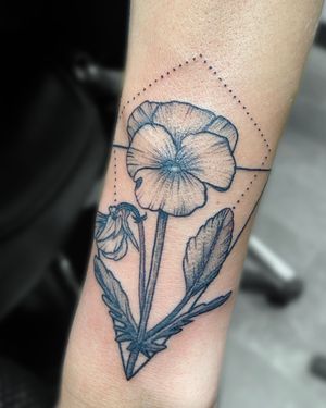 Start off a geometric floral sleeve!!!