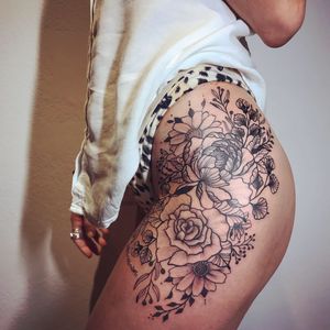 •Botanical hip tattoo• 