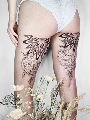 Push up tattoo by Marta Madrigal #MartaMadrigal #floral #flower #nature #sacredgeometry #shapes #mandala 