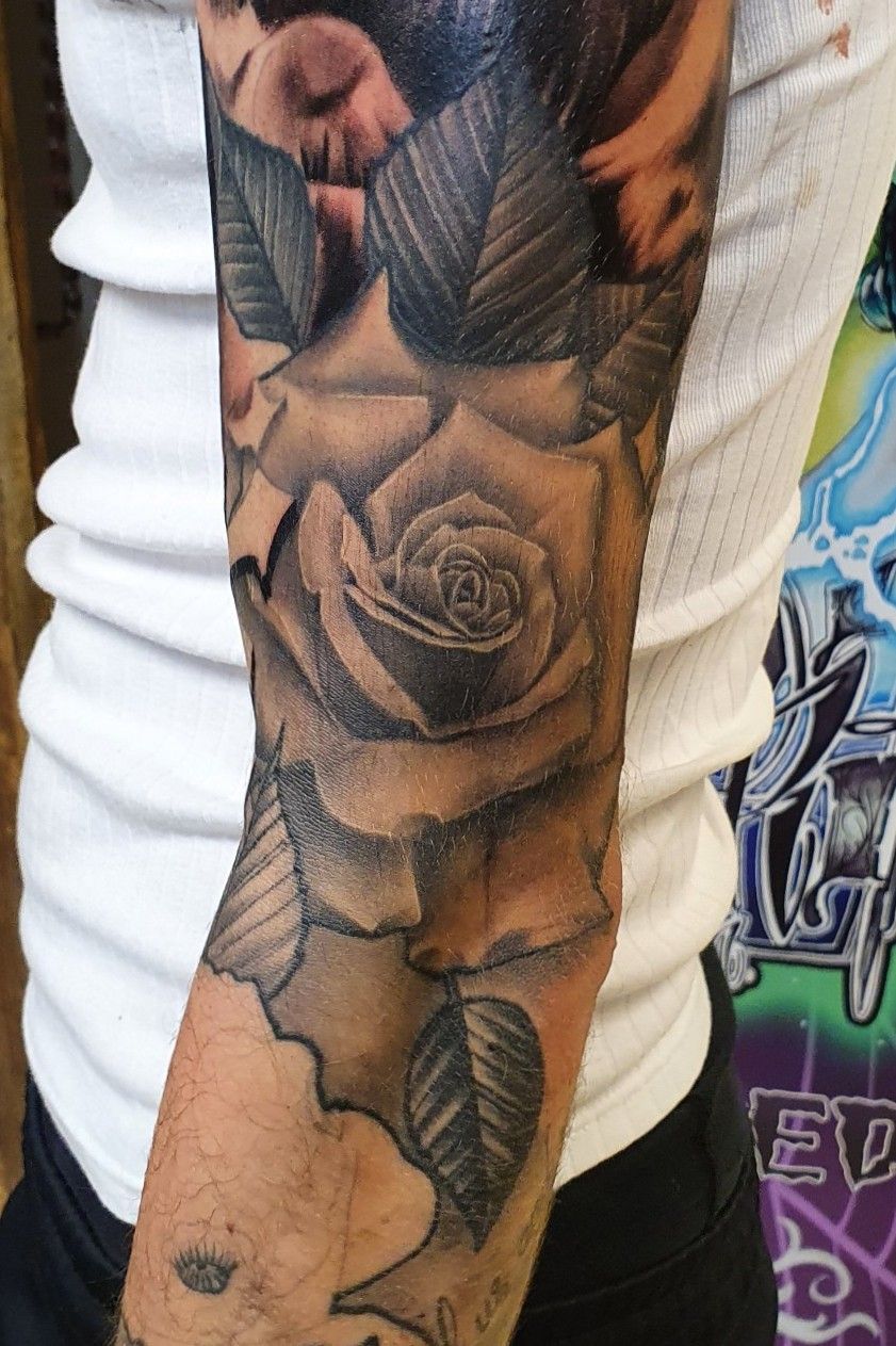 Giant Rose Tattoo On The Back 10 - KickAss Things