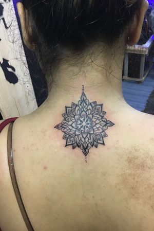 Mandala tattooist 