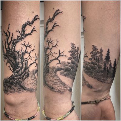 #inprogress #inprogresstattoo #tattoo #tattoooftheday #tatouage #tree #treetattoo #deadtree #deadtreetattoo #lausanne #lausannetattoo #tattoolausanne #fann_ink 