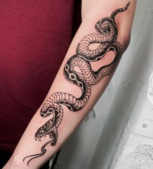 Hebi (snake). ⁣.⁣.⁣.⁣.⁣.⁣#japanesetattooart #tattoolife #onlyblackart #irezumicollective #inked #tattoos #tattoo #orientaltattoo #blacktattooart #neotraditional #samuraitattoo #blxckink #tattooers #traditionaltattoo #ink #blacktattoo #art #tattooer #dotwork #tattooartist #hannyatattoo #dragontattoo #blackworktattoo #horimono #tattoodo #tattoowork #tattooart #geishatattoo #colortattoo #blackandgrey 