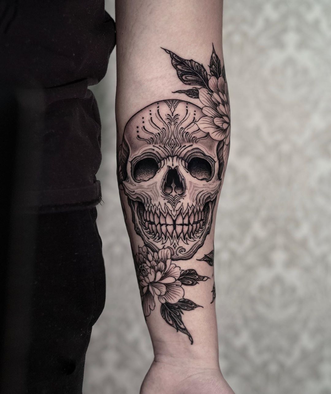 Tattoo Artist Rekha Prajapati (@artline_artist_tattoo) • Instagram photos  and videos