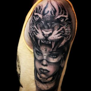 Tattoo by Skin City Tattoo Sopron