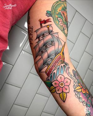 Custom traditional aquanaut and sailing ship. Part of the ongoing full sleeve project by our resident @dr.ivo_tattoo ⛵️🔅Bookings/info after lockdown: 👉🏻 @southgatetattoo •••#aquanaut #sailingship #aquanauttattoo #traditionaltattoo #southgatetattoo #sgtattoo #colourtattoo #skinart #skinartmag #londontattoostudio #londontattoo #southgate #sg #killerink 
