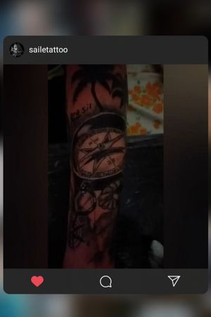 Bússola tattoo realismo
