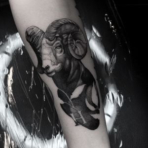 羊首 . #black #tattoo #tattoos #tatts #tattooartist #inked #ink #inkedup #inkedmag #tattooart #tattoodesign #art #artwork #tttism #blkttt #bodyart #blackwork #amazingink #tattooist #tat #tats #taiwan #taipei #taipeitattoo @blacktattooing @blackworkers_tattoo @tattoodo #unickink
