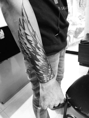 Wing Forearm ⚜SWIPE 🔛#meerut #getinkD #getinked #inkedmag #tattoodo #tat #inkbox #tattoosofinstagram #instagramtattoos #tattoosociety #tattooideas #tattooed #tattooworld #instagram #follow #body #art #tattoo #artist #love #work #tuesday #forearmtattoo #wingstattoo #blackandgreytattoo #likeforlikes #followforfollowback