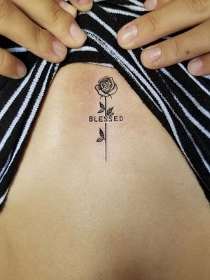 🌹...#ink #inkaddict #inked #inklife #inkspiration #inkart #tattoos #tattooed #tattooidea #tattoolife #tattoosinstagram #th_ink_cuba #tattooistart #tattooart #tattootime #tattoooftheday #tattoo #tatt #tattooartist #linetattoo #flowers #minimalisttatoo #minimalistattoo #art #bodyart #tattoooftheday #rose 
