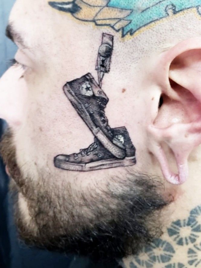 Go minimalistic with tattoos this year
