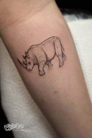 Rhino 🦏 #rhino #rhinotattoo #rhinocerus #delicatetattoo #animaltattoos #tattoolondon #forearm #fineline #finelinetattoo 