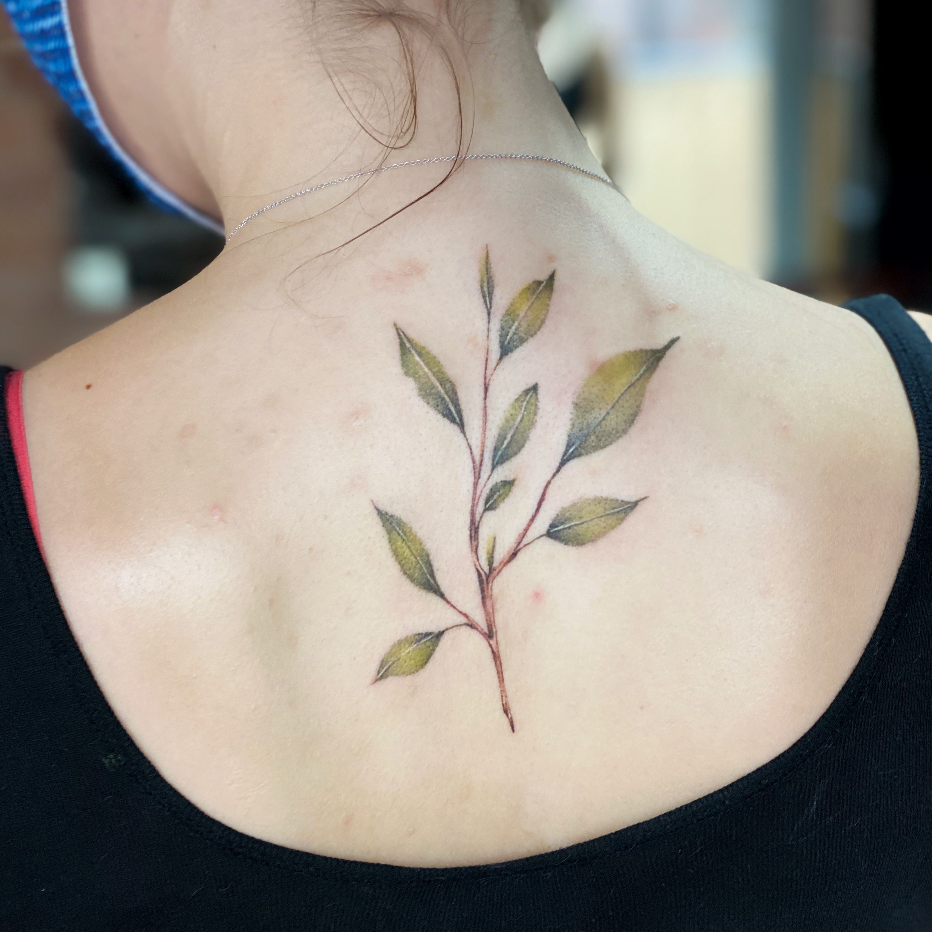 Lianna 🦋 on Instagram: “String of these beautiful leaves for an even more  beautiful person! Thank you April! . . . … | Tattoos, Beautiful person,  Minimalist tattoo