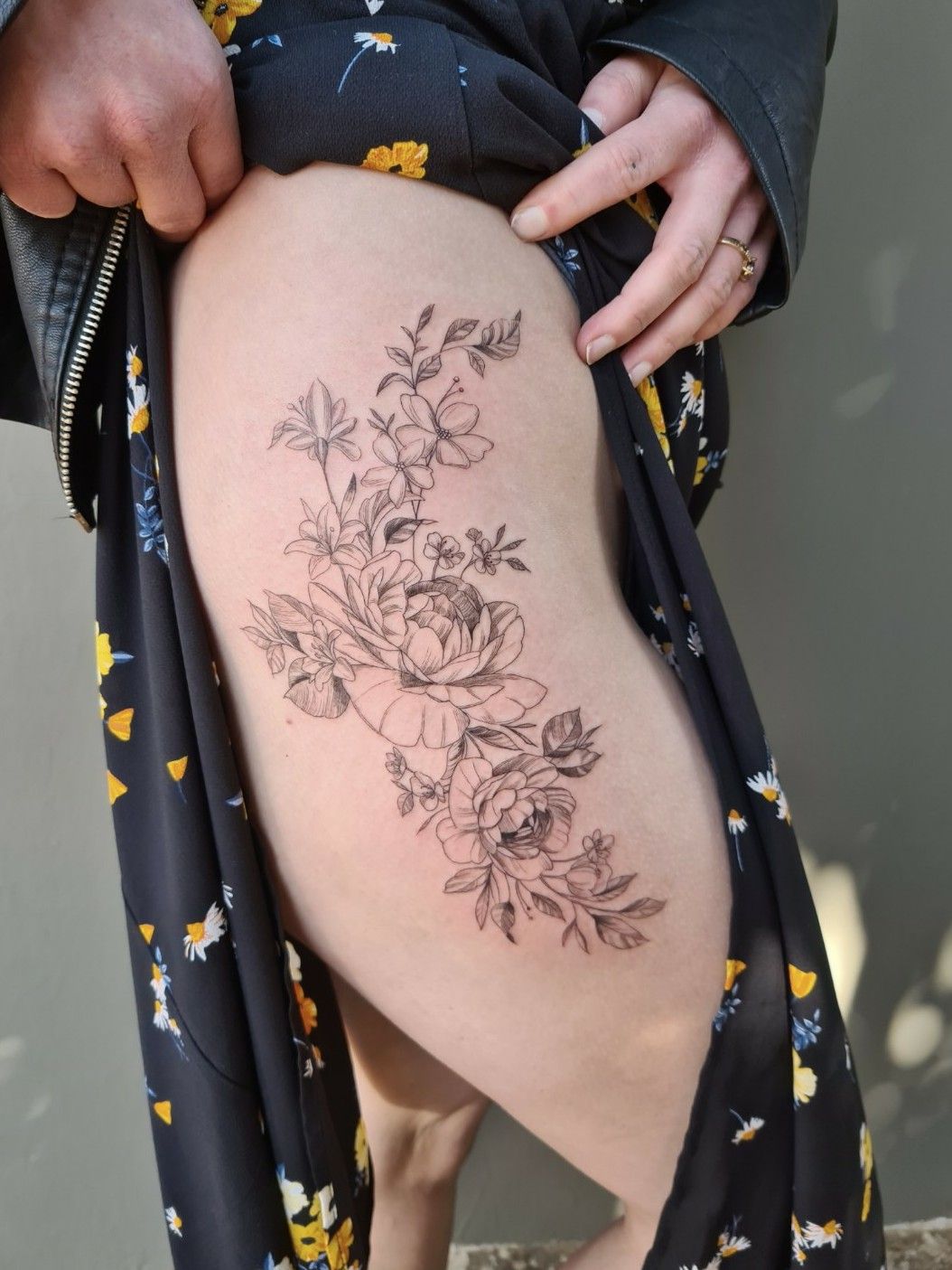 Details 67 floral wrap around wrist tattoo best  thtantai2